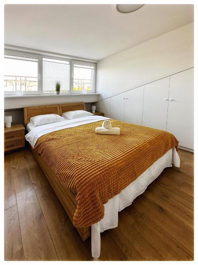Apartaments In The City Centre Kaunas Esterno foto